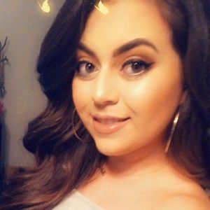 Meet your Posher, Taby